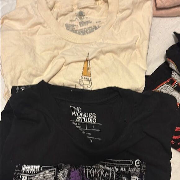 8 Disney Assorted Graphic T-Shirts harkness Grogu Toy Story Princess Cinderella - Picture 7 of 10